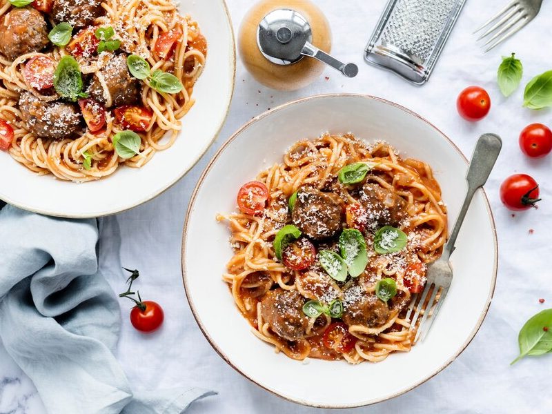 Boulettes et sauce tomate maison