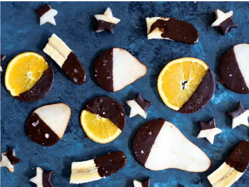 Brochettes de fruits au chocolat